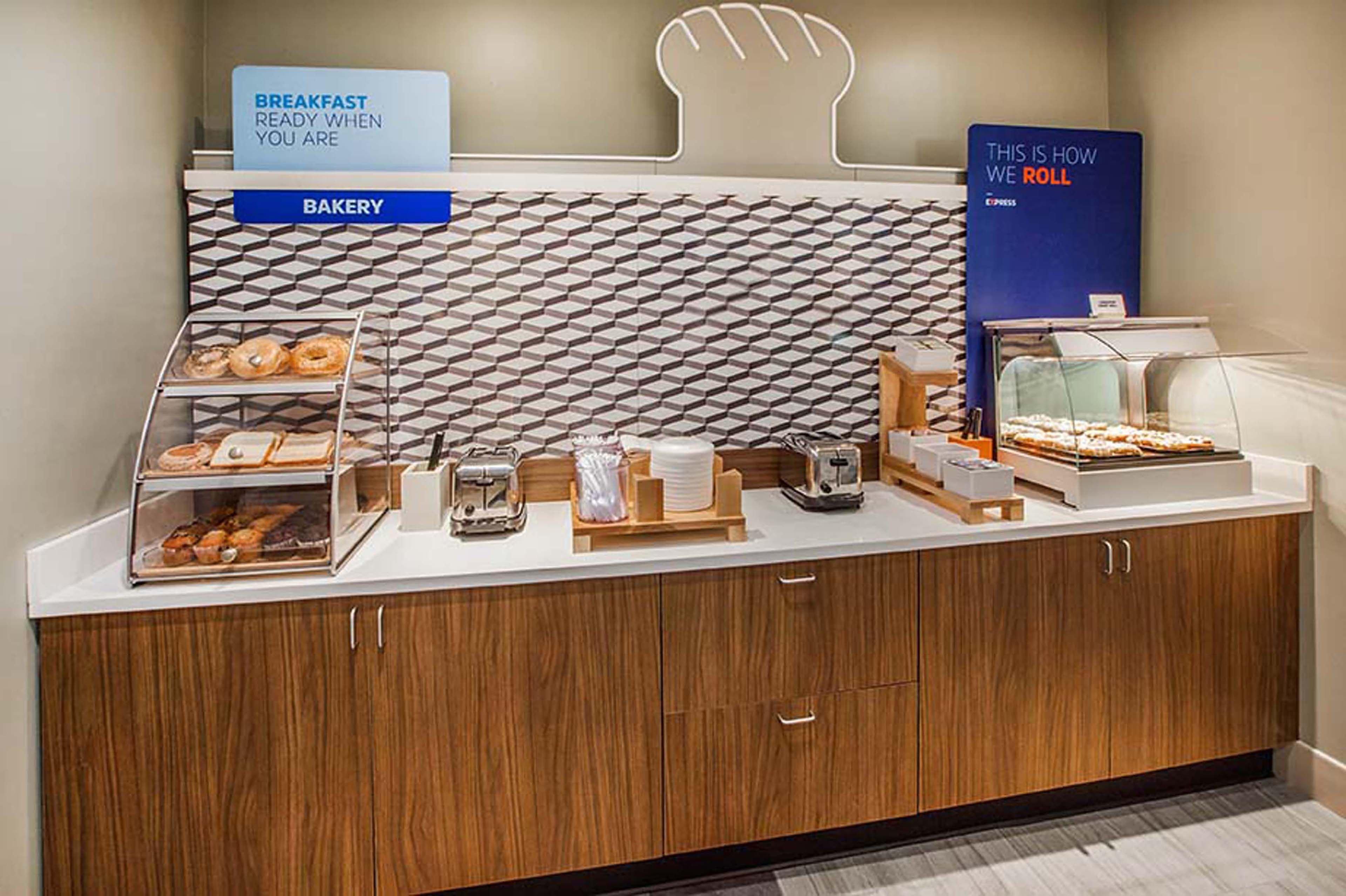 Holiday Inn Express And Suites Meriden By Ihg Luaran gambar