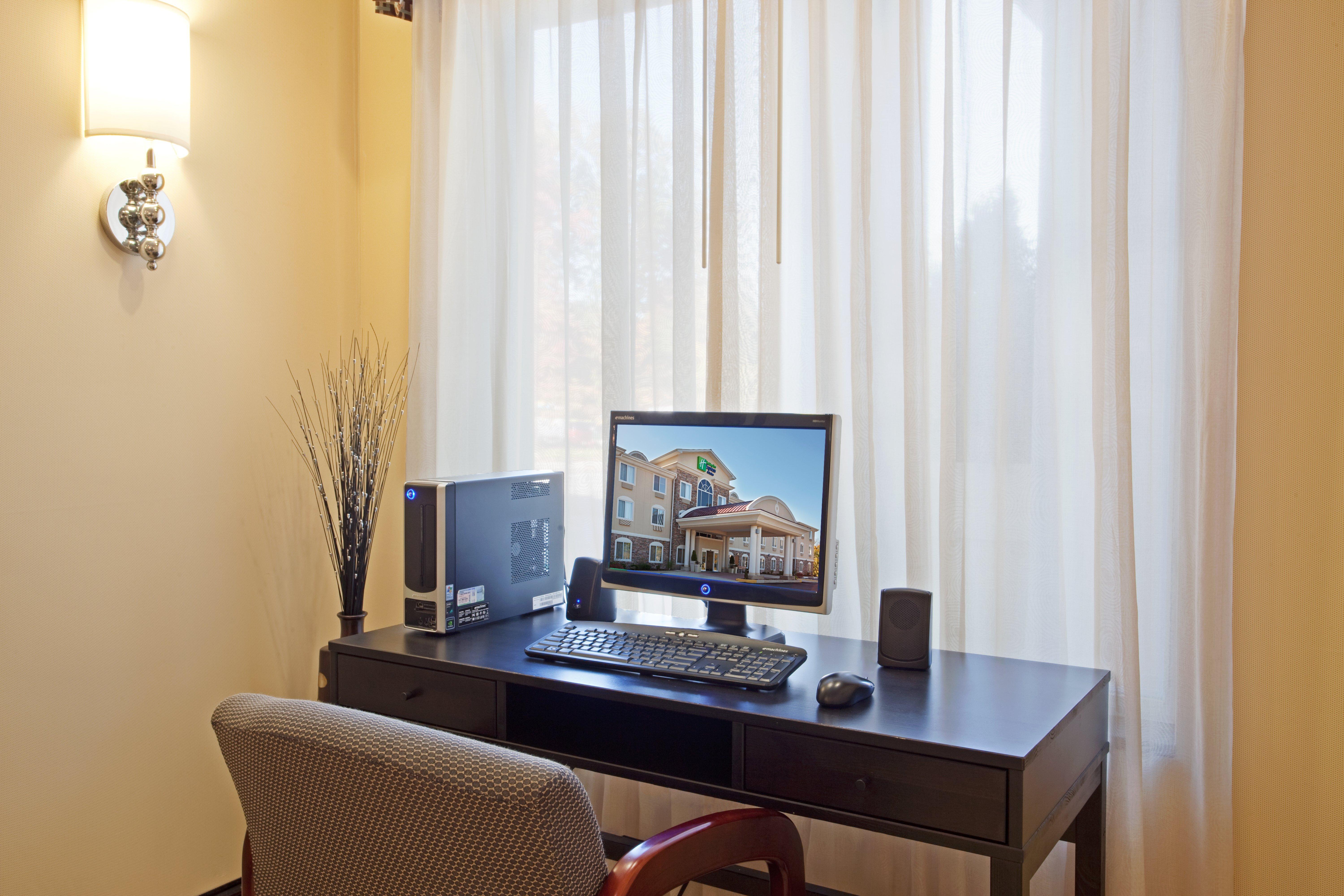 Holiday Inn Express And Suites Meriden By Ihg Luaran gambar