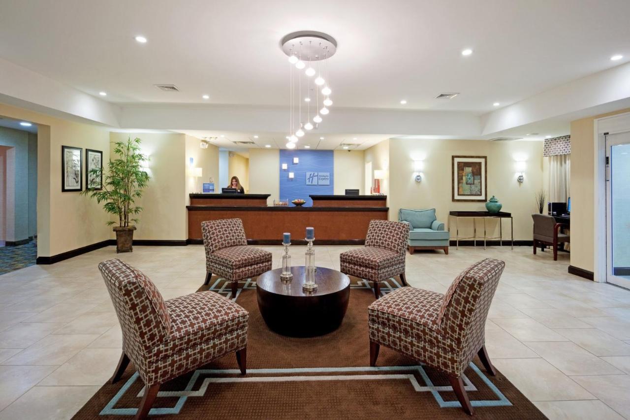 Holiday Inn Express And Suites Meriden By Ihg Luaran gambar