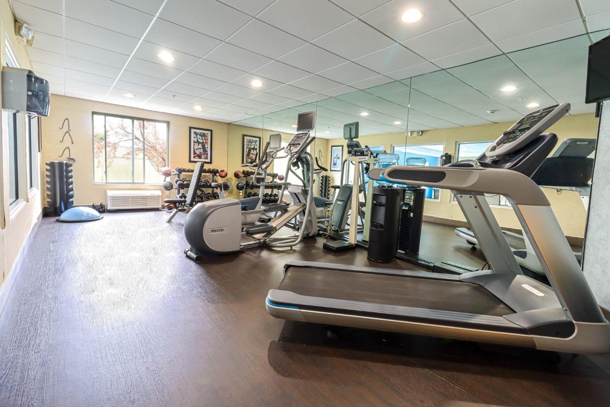 Holiday Inn Express And Suites Meriden By Ihg Luaran gambar
