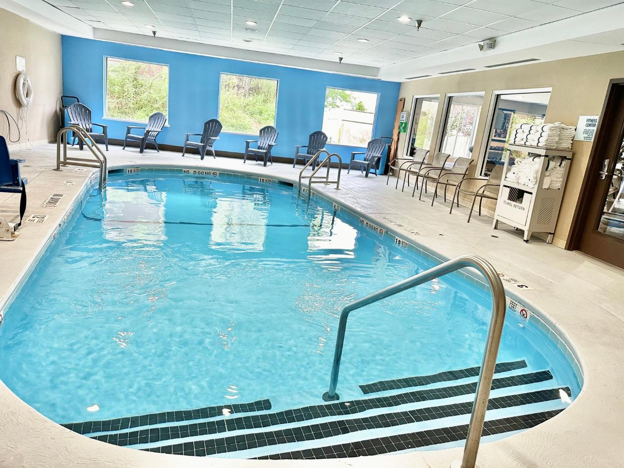 Holiday Inn Express And Suites Meriden By Ihg Luaran gambar